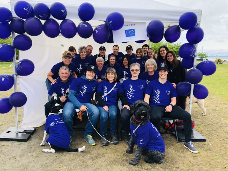a group photo from the move to cure ALS walk