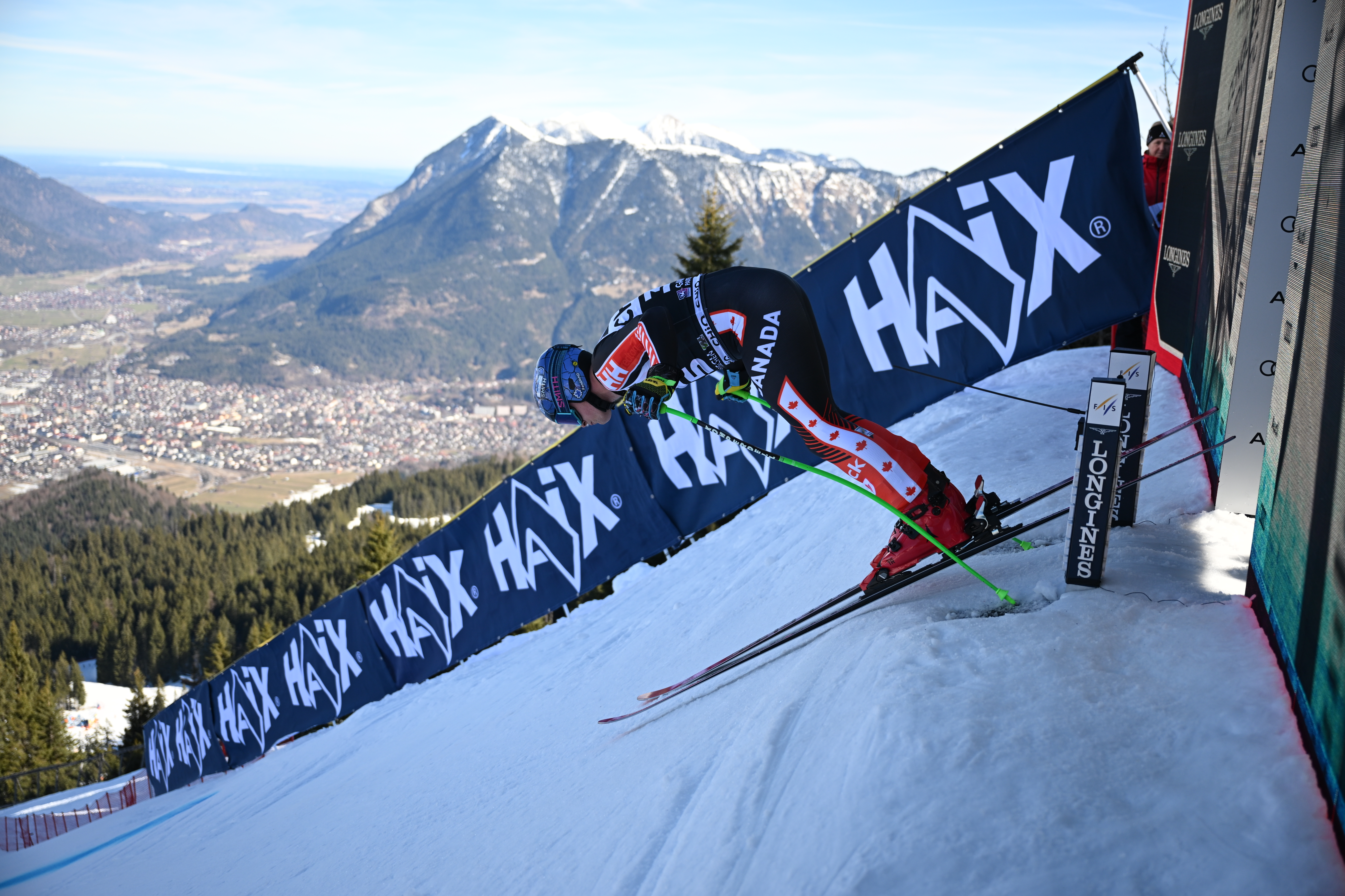 Not much snow in the background of the Garmisch valley.